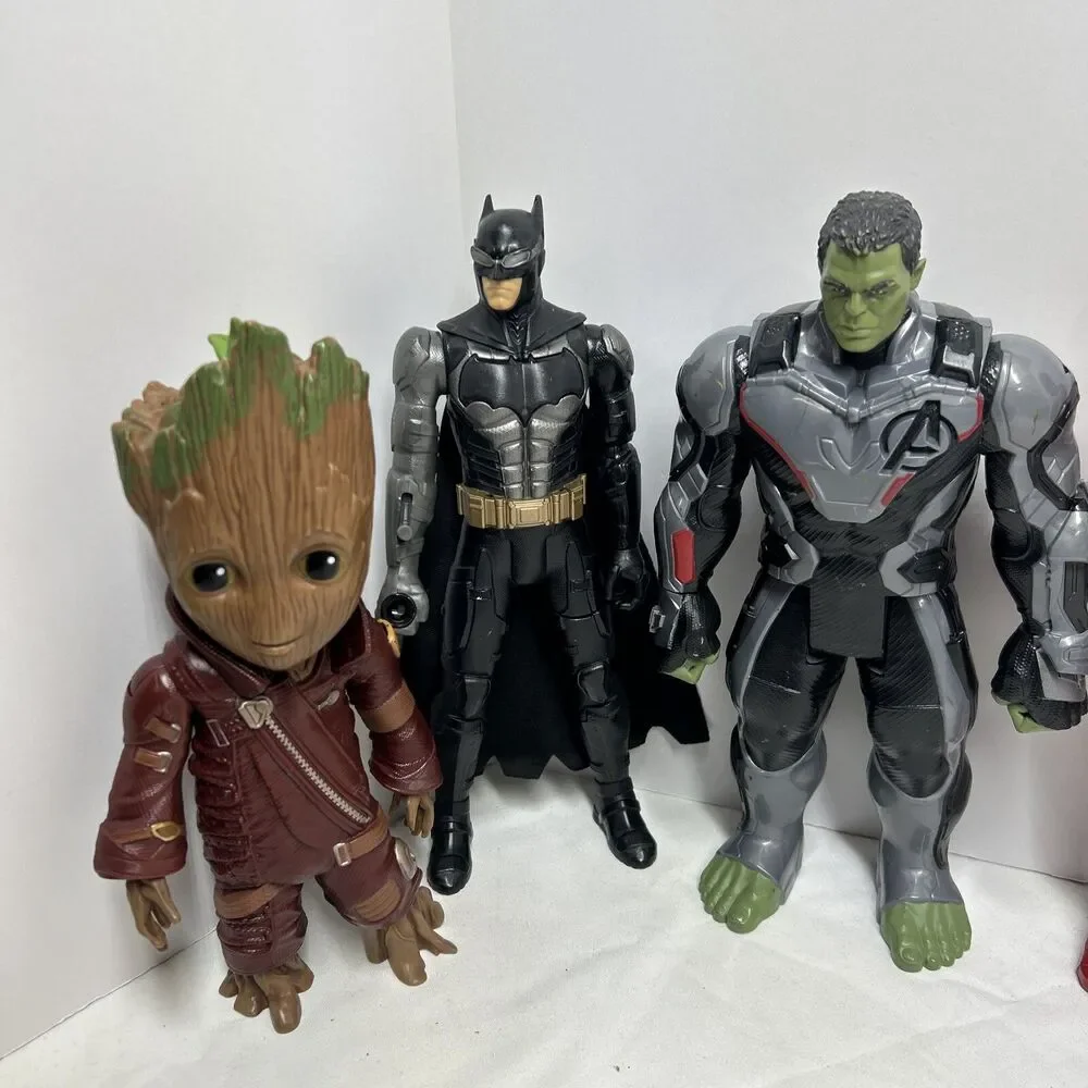 🔥Lot of 7 - Hasbro Marvel & DC 12